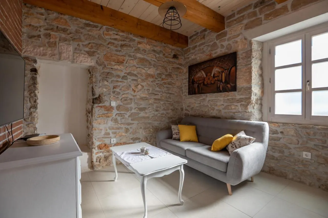 Villa Perliano Sukošan 0*,  Kroatien